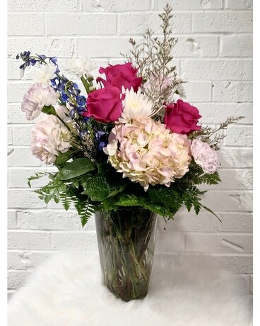 Her Majesty Flower Arrangement