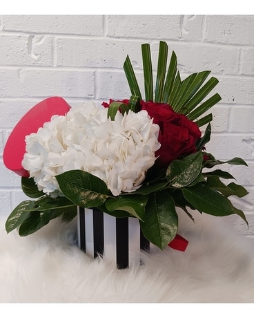 Queen Of Hearts Flower Arrangement