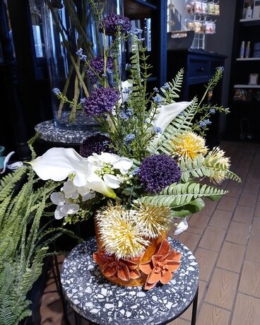 Surprise Me Flower Arrangement