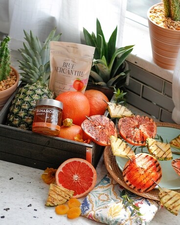 Honey-Glazed Grilled Fruit Goodie Box Gift Basket