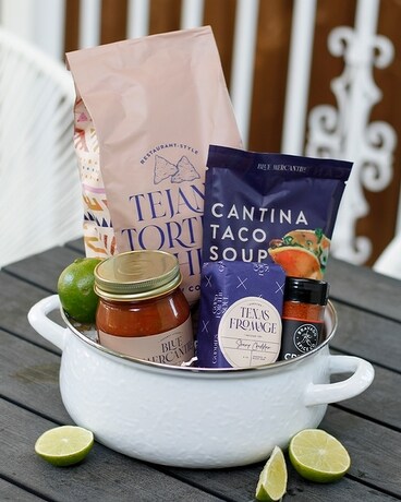 Cantina Taco Soup in Dutch Oven Gift Basket