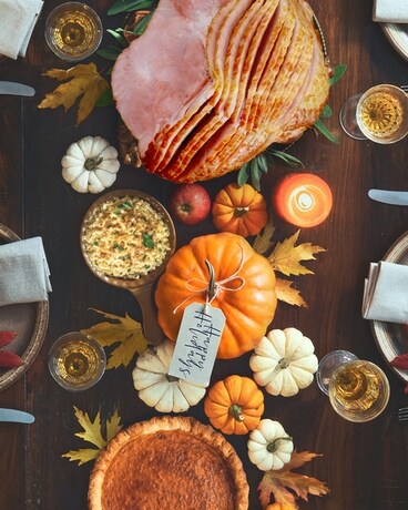 The Big Texas Holiday Experience Meal Kit Gift Basket