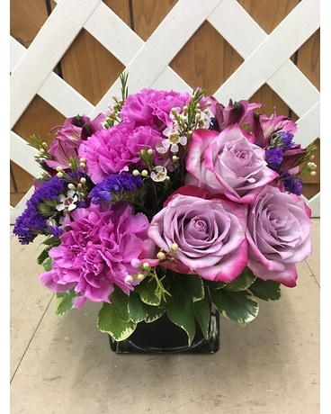Beautiful Day Cube Flower Arrangement