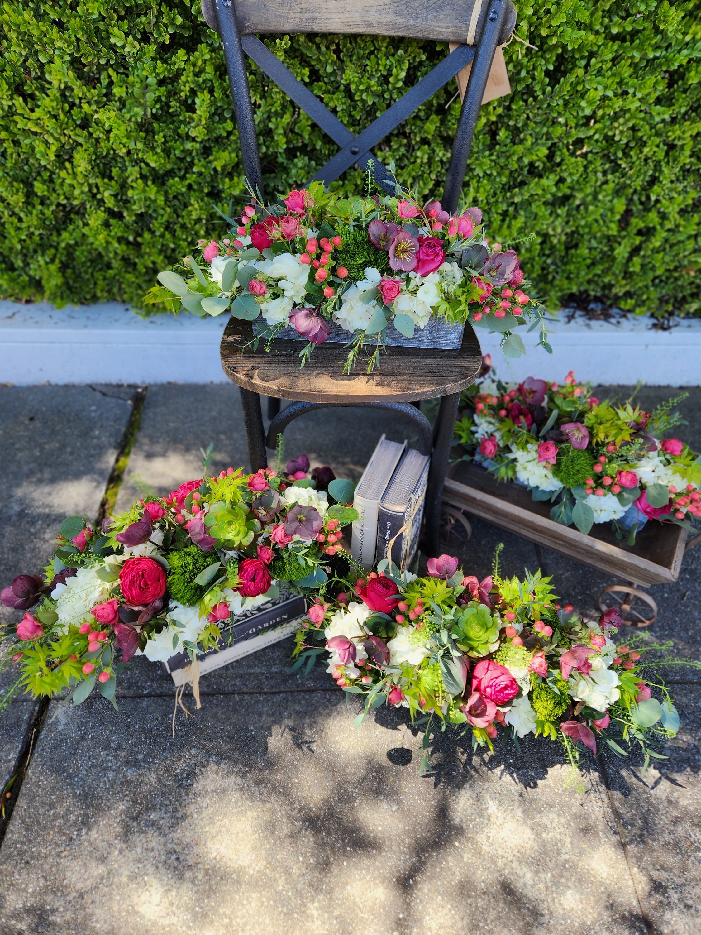 Uniquely Chic Floral & Home