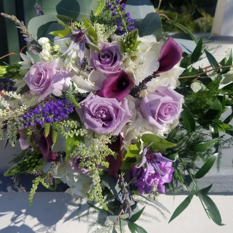 Uniquely Chic Floral & Home