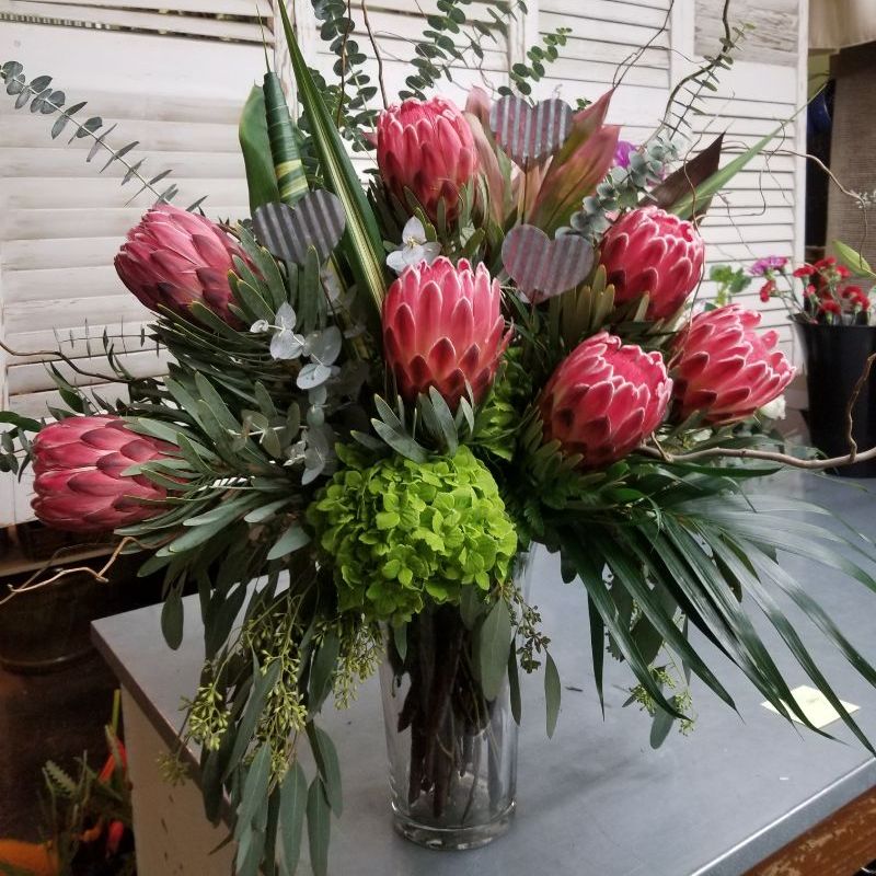 Uniquely Chic Floral & Home