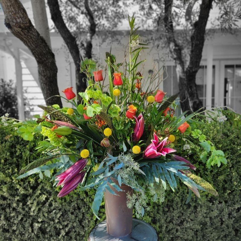 Uniquely Chic Floral & Home
