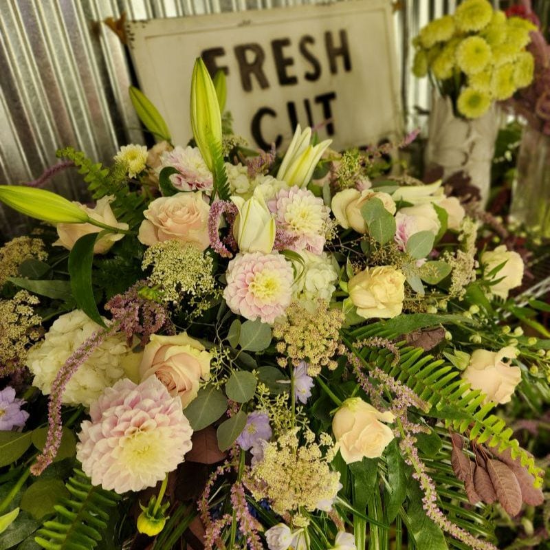 Uniquely Chic Floral & Home