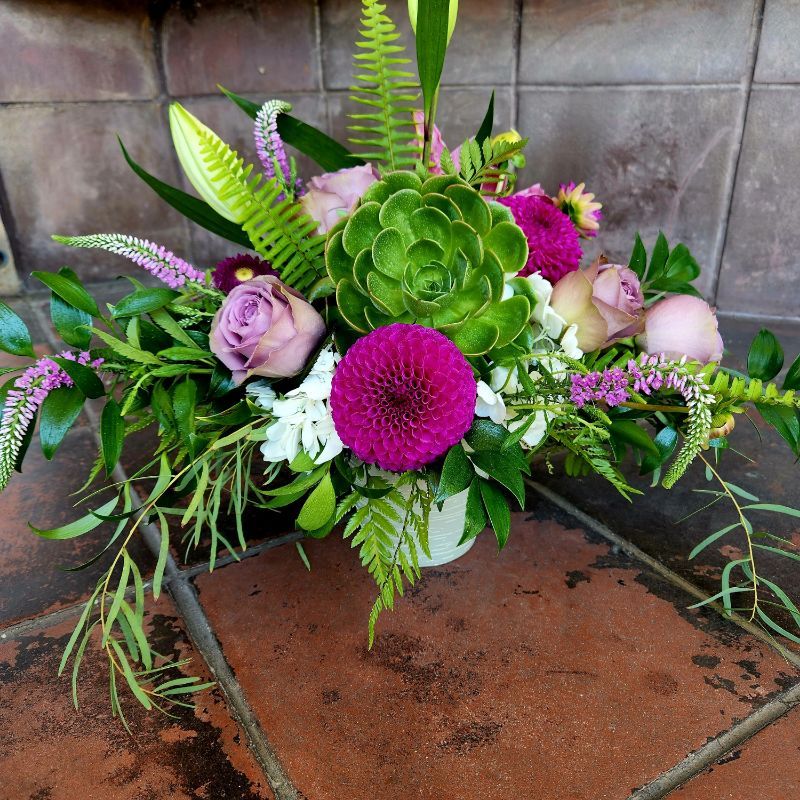 Uniquely Chic Floral & Home