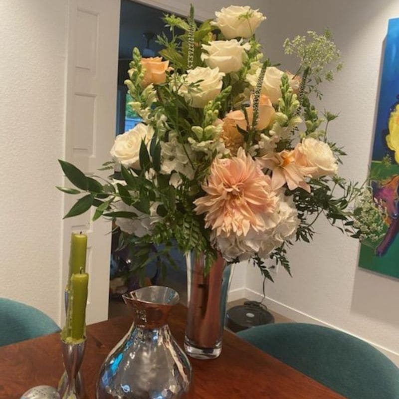 Uniquely Chic Floral & Home