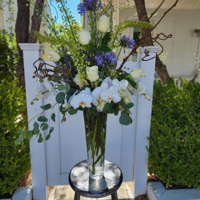 Uniquely Chic Floral & Home