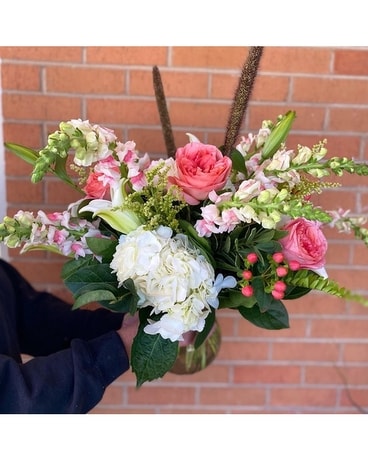 Daniella Flower Arrangement