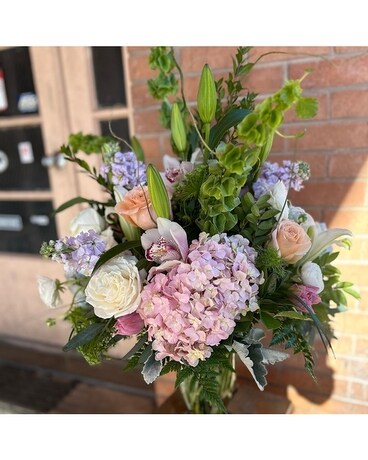 Feb (3) Flower Arrangement