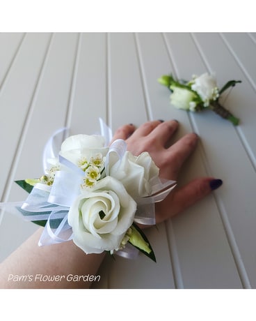 Lisianthus Corsage Corsage