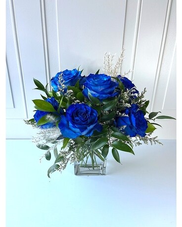 SMURFETTE....Limited Time Offer Flower Arrangement