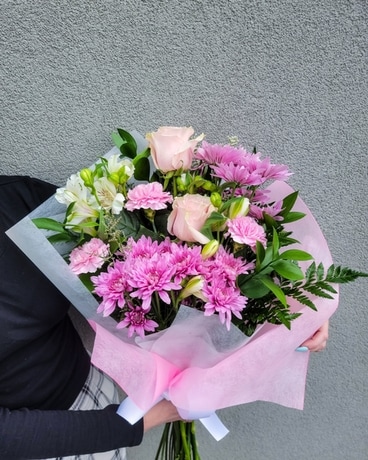 Pastels Presentation Bouquet Flowers