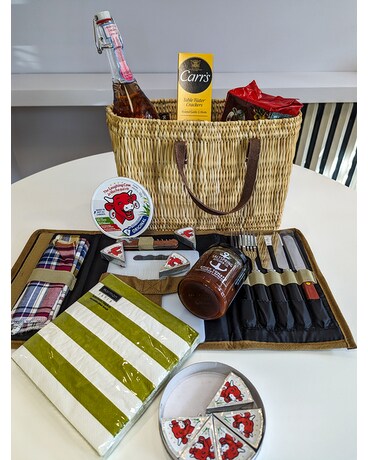 Picnic in the park Gift Basket