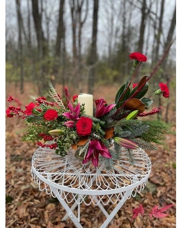 Crimson Classic Flower Arrangement