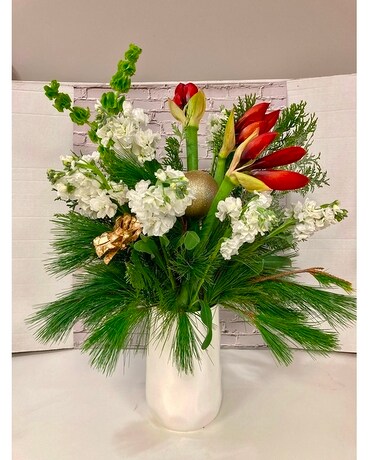 Christmas Amaryllis Flower Arrangement