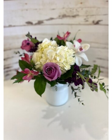 Be Lovable Bouquet with Orchids Flower Arrangement