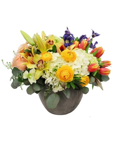 Spring Style Flower Arrangement