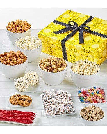 The Popcorn Factory Smiley Dot Sampler Gift Basket