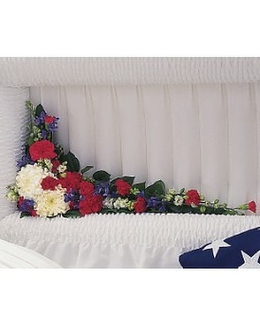 Patriotic Spirit Cluster Flower Arrangement