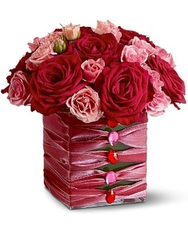 Valentine's Day Bejeweled Rose  Valentine flower arrangements, Rose flower  arrangements, Modern flower arrangements