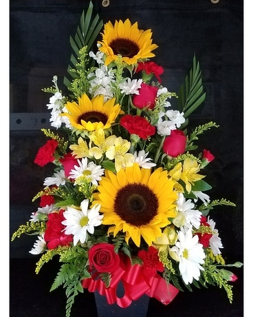 MTF2166 One Sided Spring w/Sunflowers & Roses Flower Arrangement