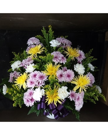MTF637 Mixed Spring Fan Style Arrangement Flower Arrangement