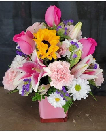 MTF2203 Roses, Stargazer Lilies, Sunflowers Cube Flower Arrangement