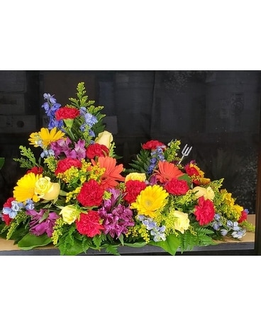 MTF905 Urn Spray Flower Arrangement