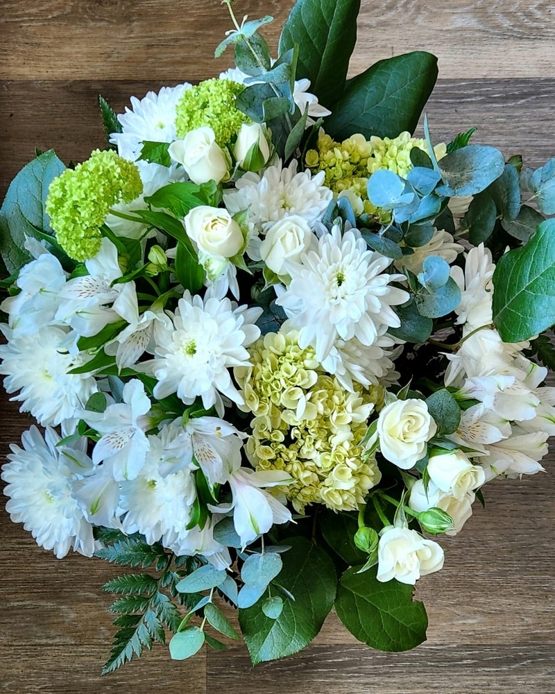 Sympathy Bouquets in Orangeville, ON | Orangeville Flowers LTD.