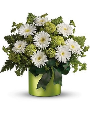 Teleflora's Luck of the Irish Flower Arrangement