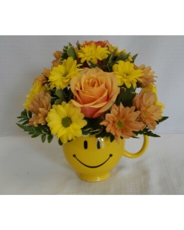Fallin' For Your Smile Flower Arrangement