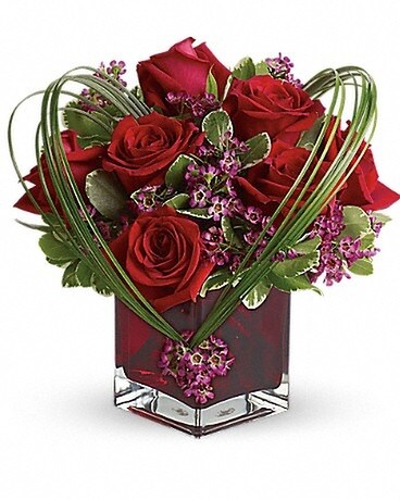 Teleflora's Sweet Thoughts Bouquet with Red Roses Flower Arrangement