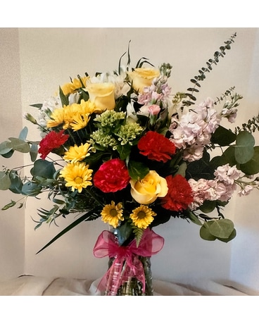 Best Sellers Flowers Delivery Pensacola FL - KellyCo Flowers &amp; Gifts