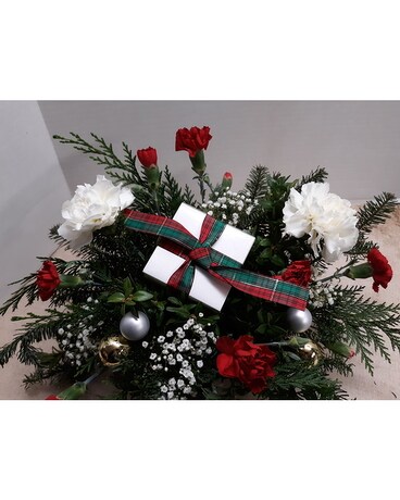 GIVE A GIFT Flower Arrangement