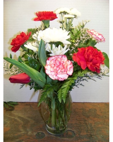 RED AND WHITE VASE Flower Arrangement