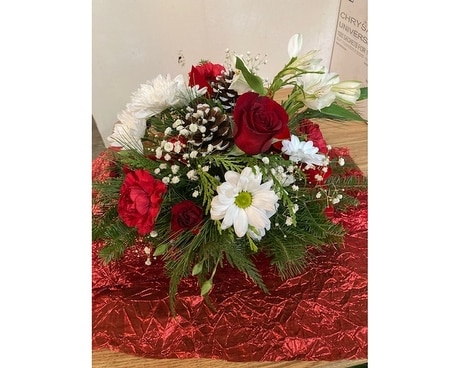 Trites Traditions Flower Arrangement