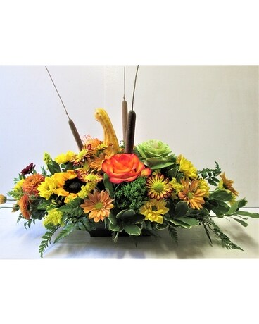 Celebrating Thanksgivng Centerpiece (HS-814) Flower Arrangement
