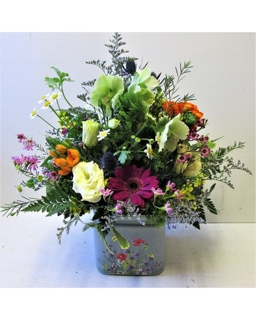 Spring Wildflower Cube Flower Arrangement