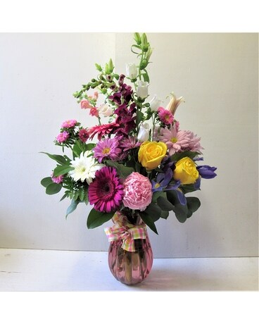 Strength and Wiisdom Bouquet (HS-869) Flower Arrangement