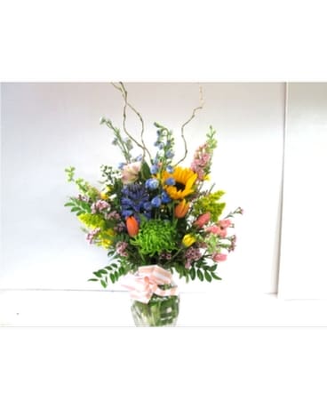 Appreciation Vase (HS-393) Flower Arrangement