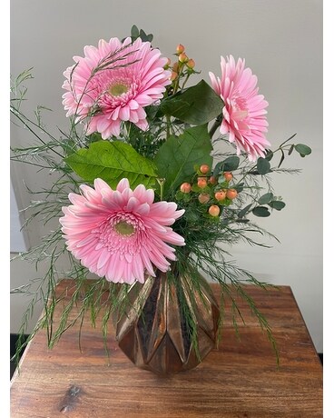 Geometric Gerbera Flower Arrangement