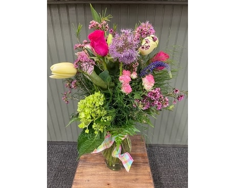 Seasonal Floral Bella Flower Arrangement