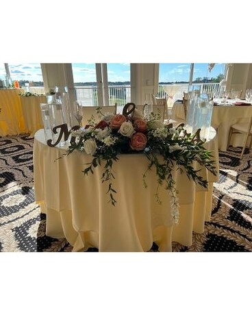 Sweetheart table Flower Arrangement