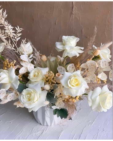 Coconut Cream Flower Arrangement