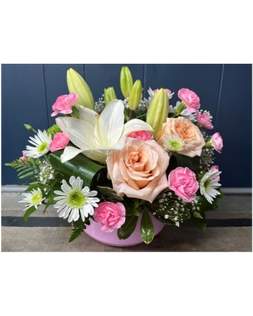 MacArthur's Best Mom Flower Arrangement