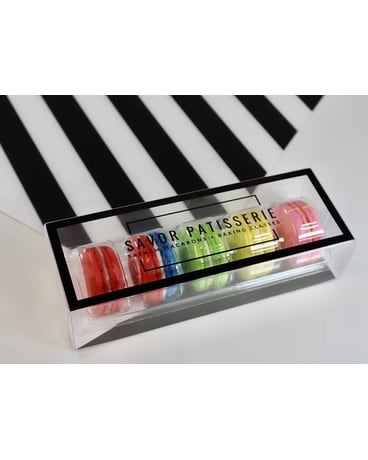 Pool Side Box - Gift Box Of 5 Gifts